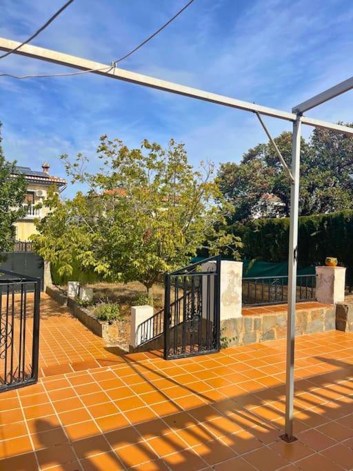 Casa Con Jardin En Ogijares Villa Exteriör bild