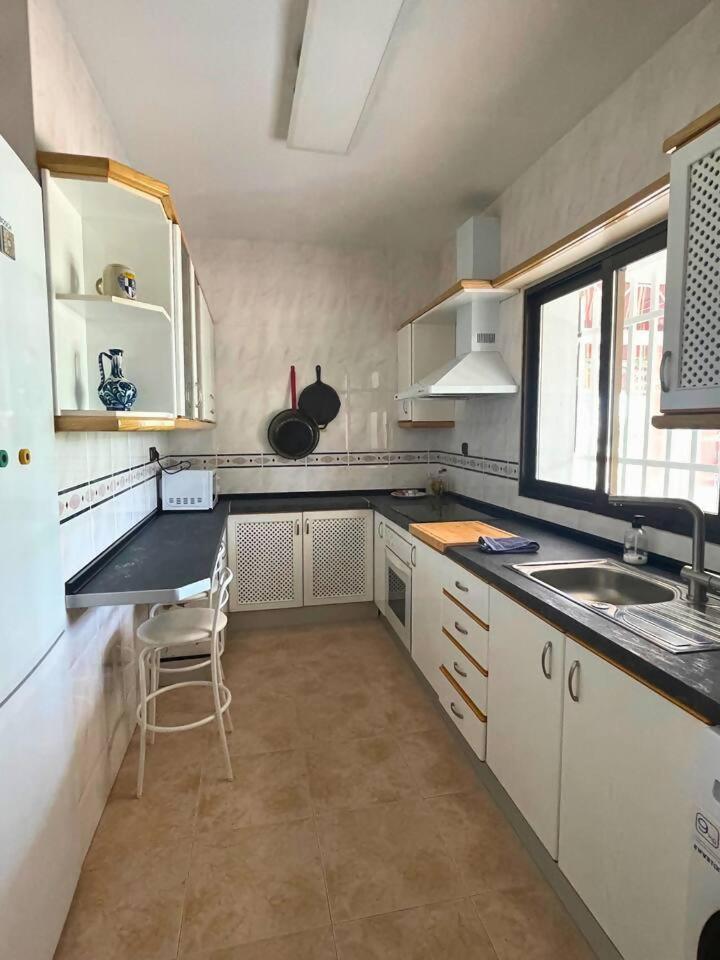 Casa Con Jardin En Ogijares Villa Exteriör bild